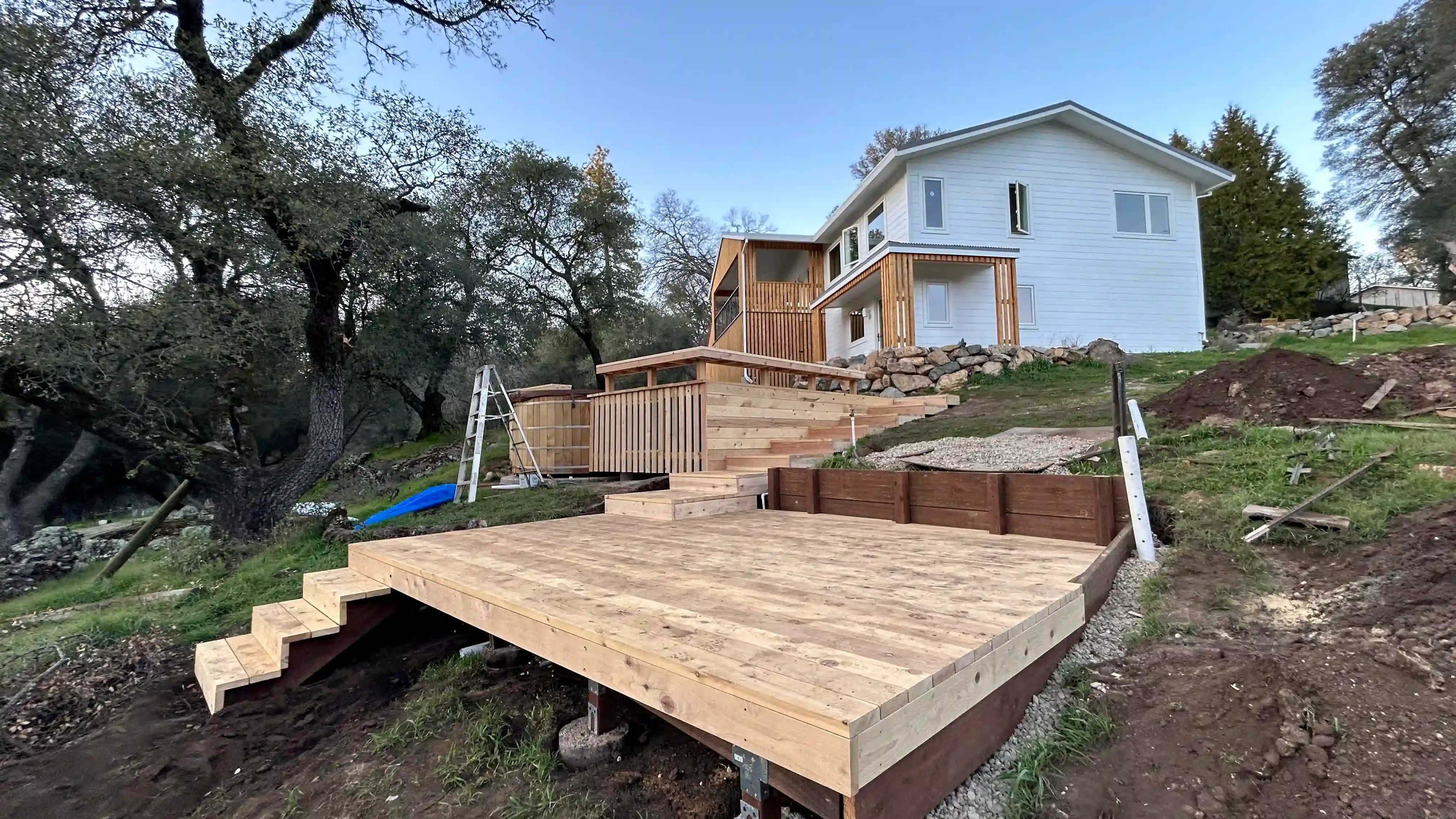 Deck 2.3 Multi-level view #1.